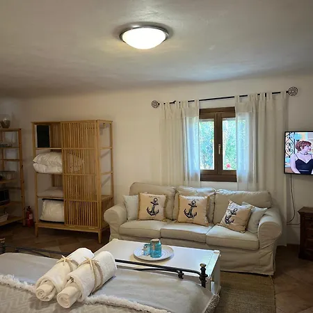 Divers House アパート