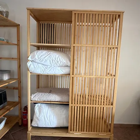 Divers House アパート