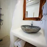 Divers House * Αγράρι