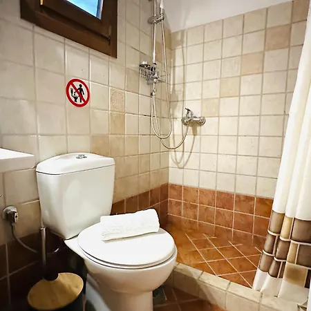 Divers House *