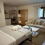 Divers House